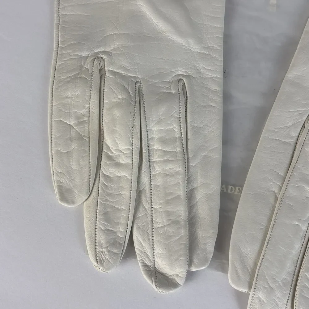 Saks Fifth Avenue VTG Leather Gloves SIlk Lined White Size 6 1/2